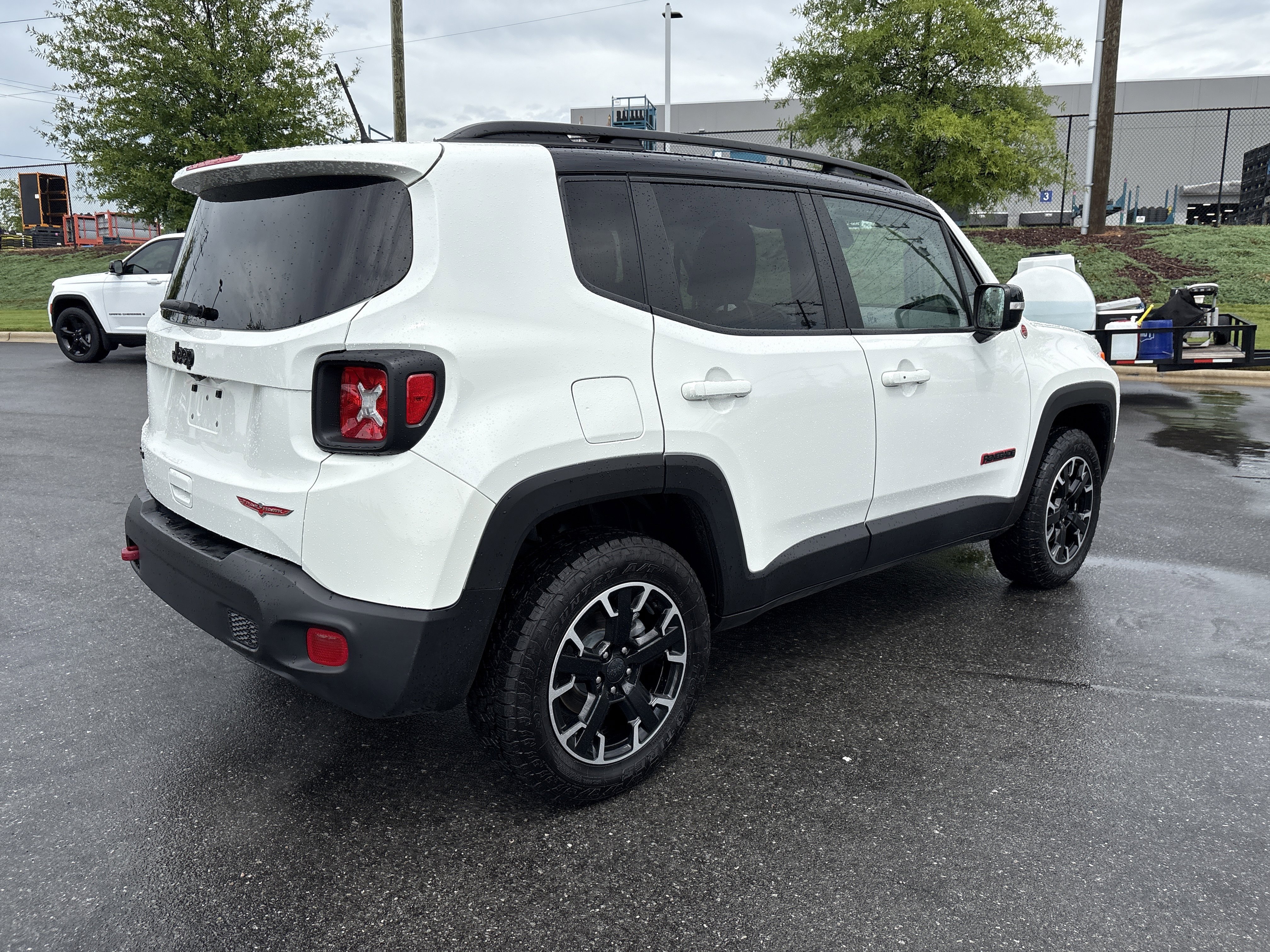 Certified 2023 Jeep Renegade Trailhawk AWD/4WD image 9