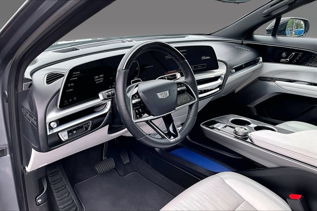 Used 2023 Cadillac Lyriq 2WD image 7