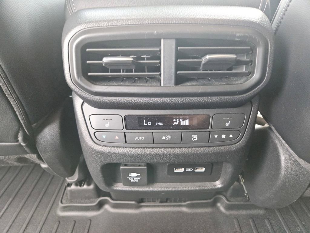 Used 2023 Honda Pilot Elite image 29