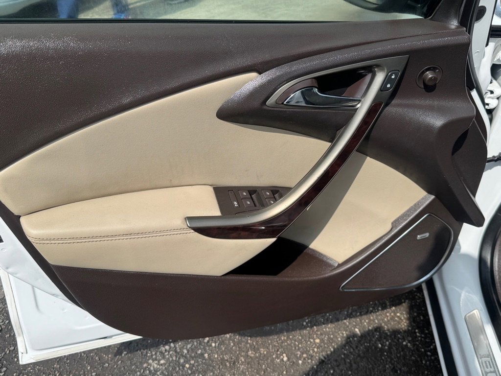 Used 2014 Buick Verano Leather image 11