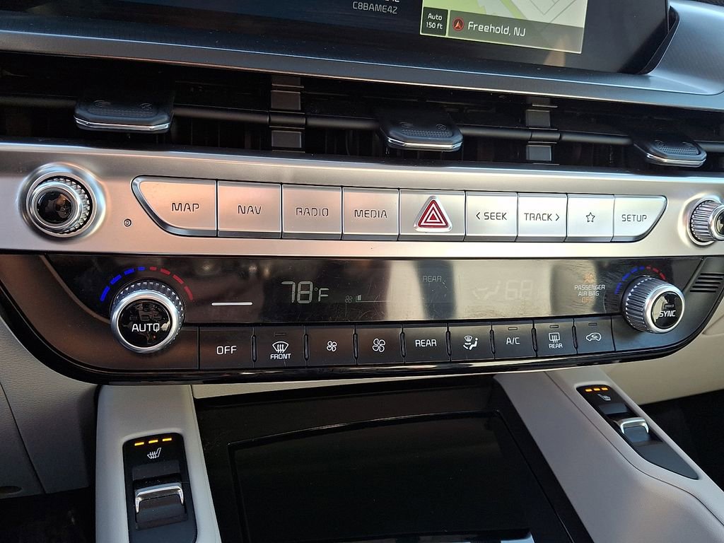 Certified 2024 Kia Telluride S w/ S Sunroof Package image 17