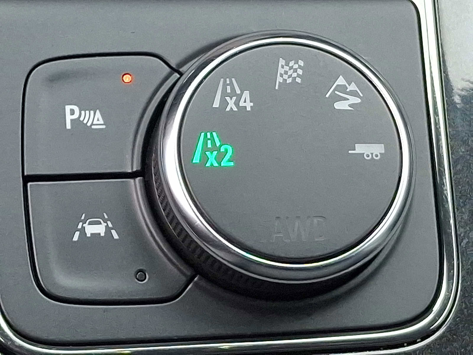 Used 2024 Chevrolet Blazer RS w/ Driver Confidence II Package image 26