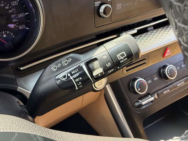 Used 2024 Kia Carnival LX FWD image 29