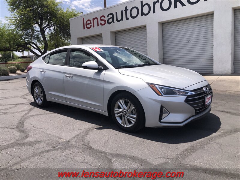 Used 2019 Hyundai Elantra SEL w/ Cargo Package FWD image 2