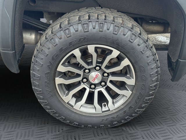 Used 2022 GMC Sierra 1500 AT4 w/ AT4 Premium Package image 28