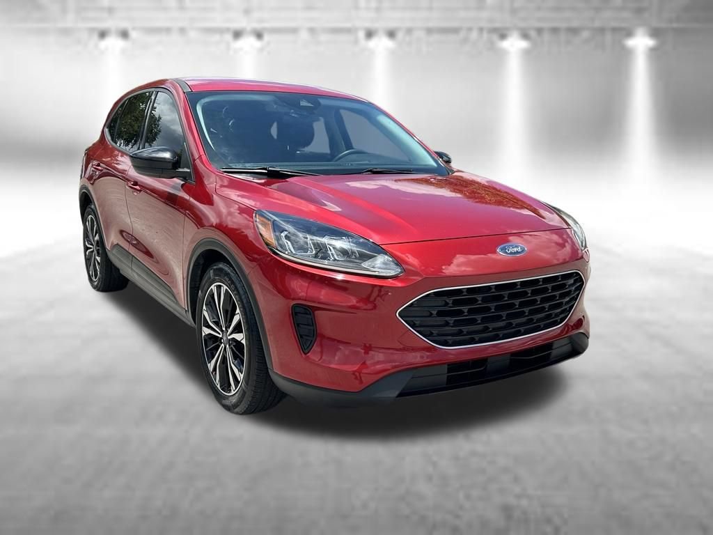 Used 2021 Ford Escape SE w/ SE Sport Appearance Package FWD image 2