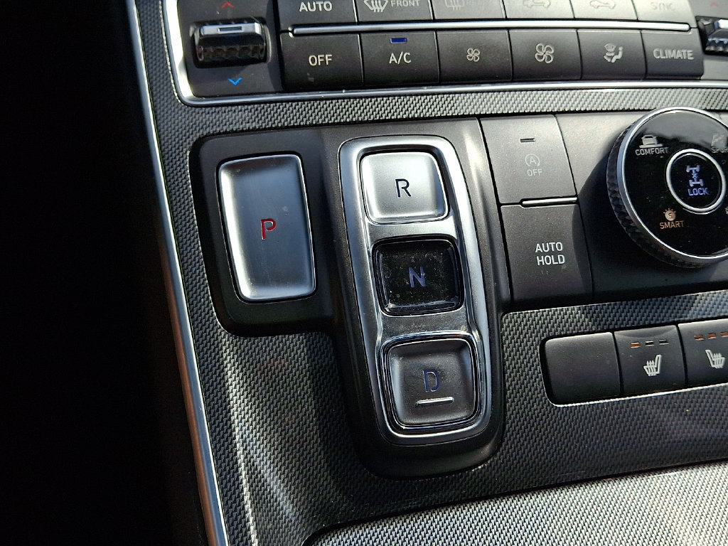 Certified 2023 Hyundai Santa Fe SEL AWD/4WD image 15