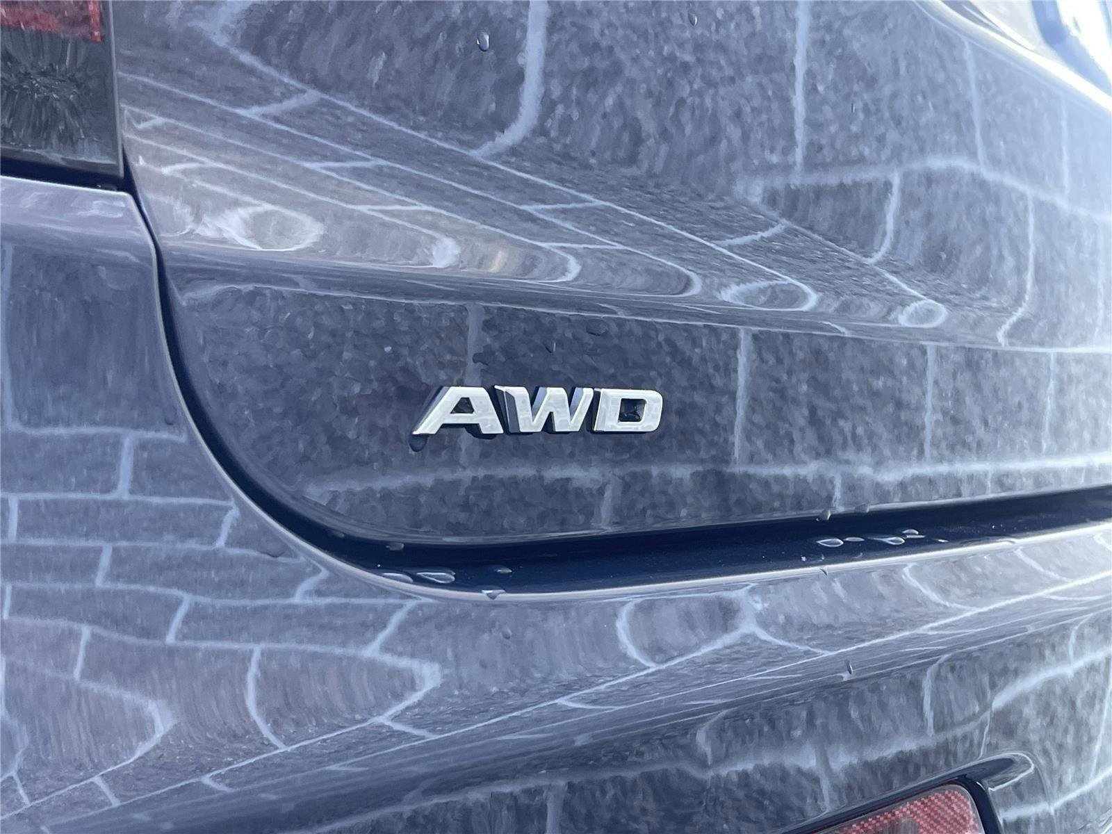 Certified 2025 Cadillac XT6 Premium Luxury AWD/4WD image 11