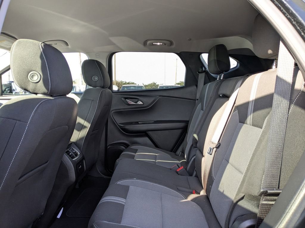 Used 2025 Chevrolet Blazer LT image 14