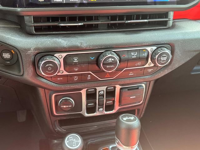 Used 2024 Jeep Wrangler Sport S image 33