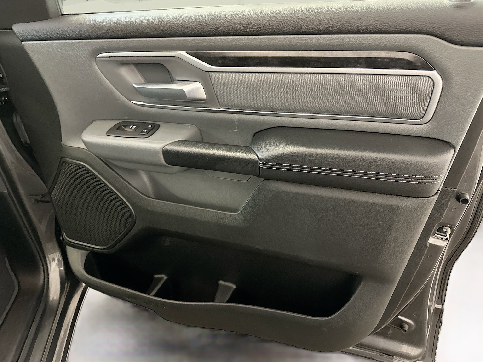 Used 2023 RAM 1500 Big Horn image 32