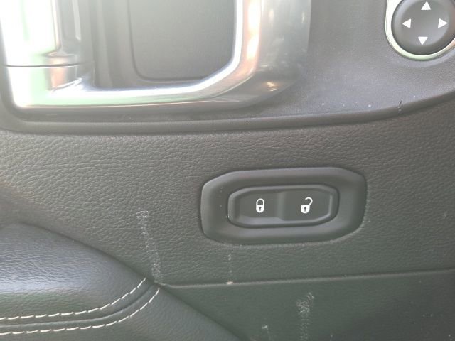 Used 2021 Jeep Wrangler Unlimited Sahara w/ Cold Weather Group image 20