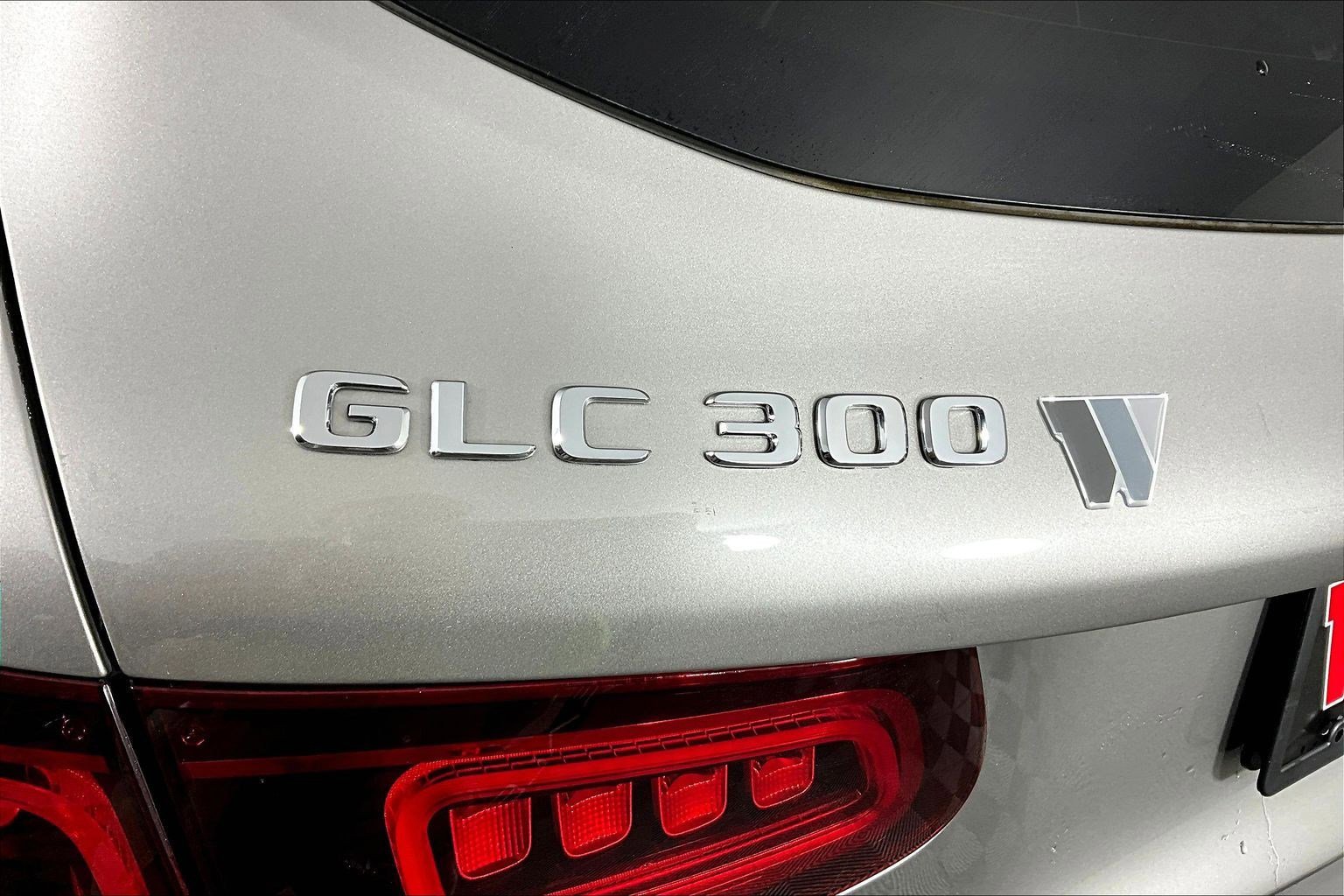 Used 2022 Mercedes-Benz GLC 300 image 24