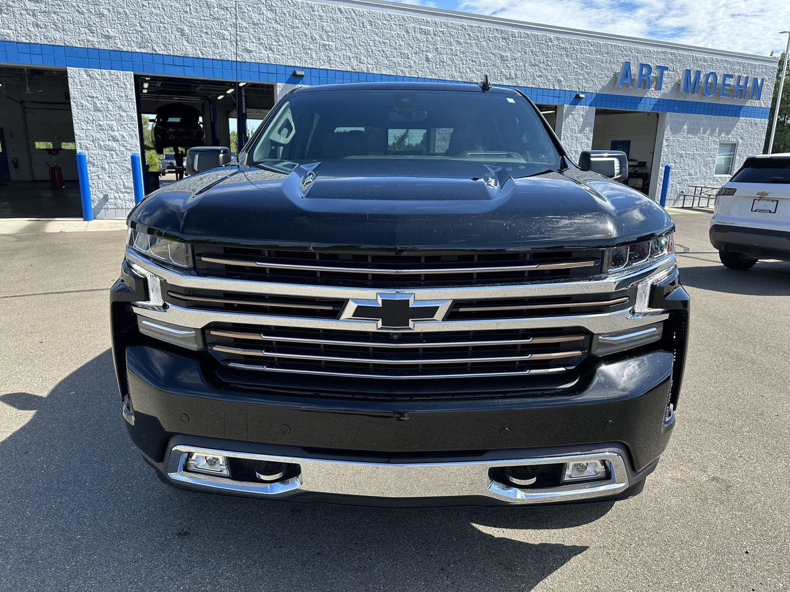 Used 2021 Chevrolet Silverado 1500 High Country w/ Technology Package AWD/4WD image 11