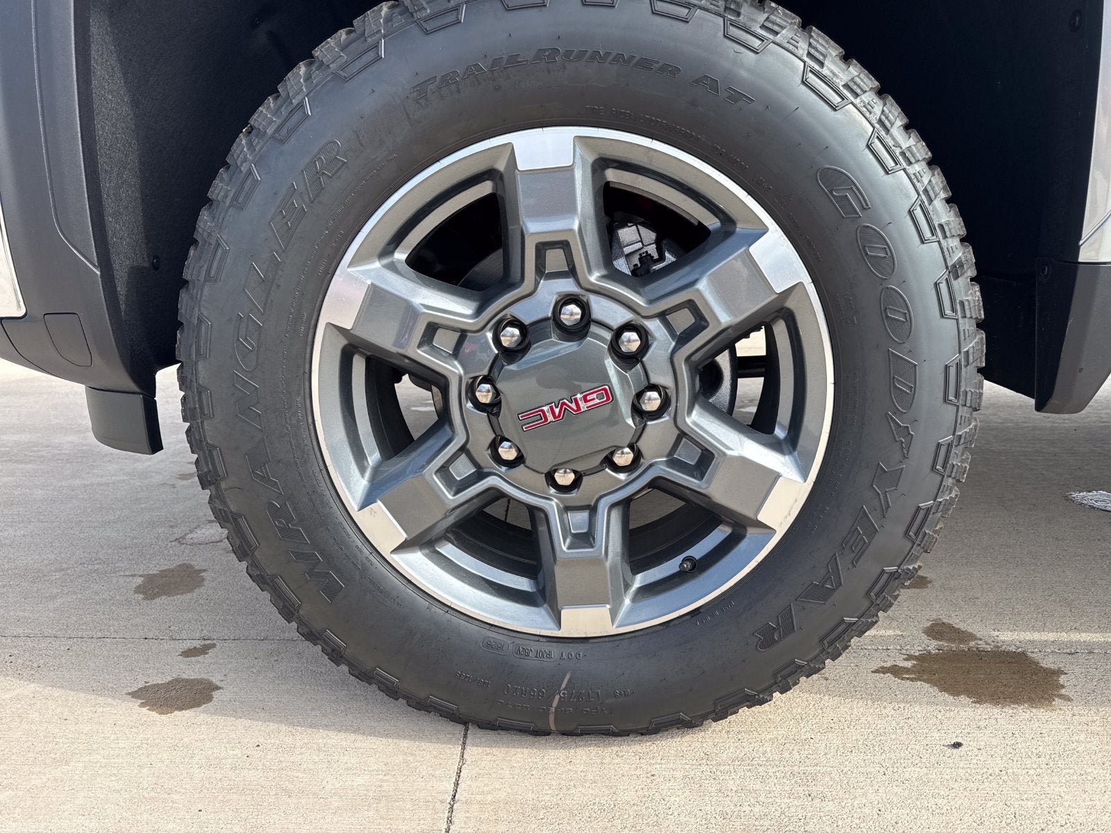 New 2026 GMC Sierra 2500 SLE AWD/4WD image 28