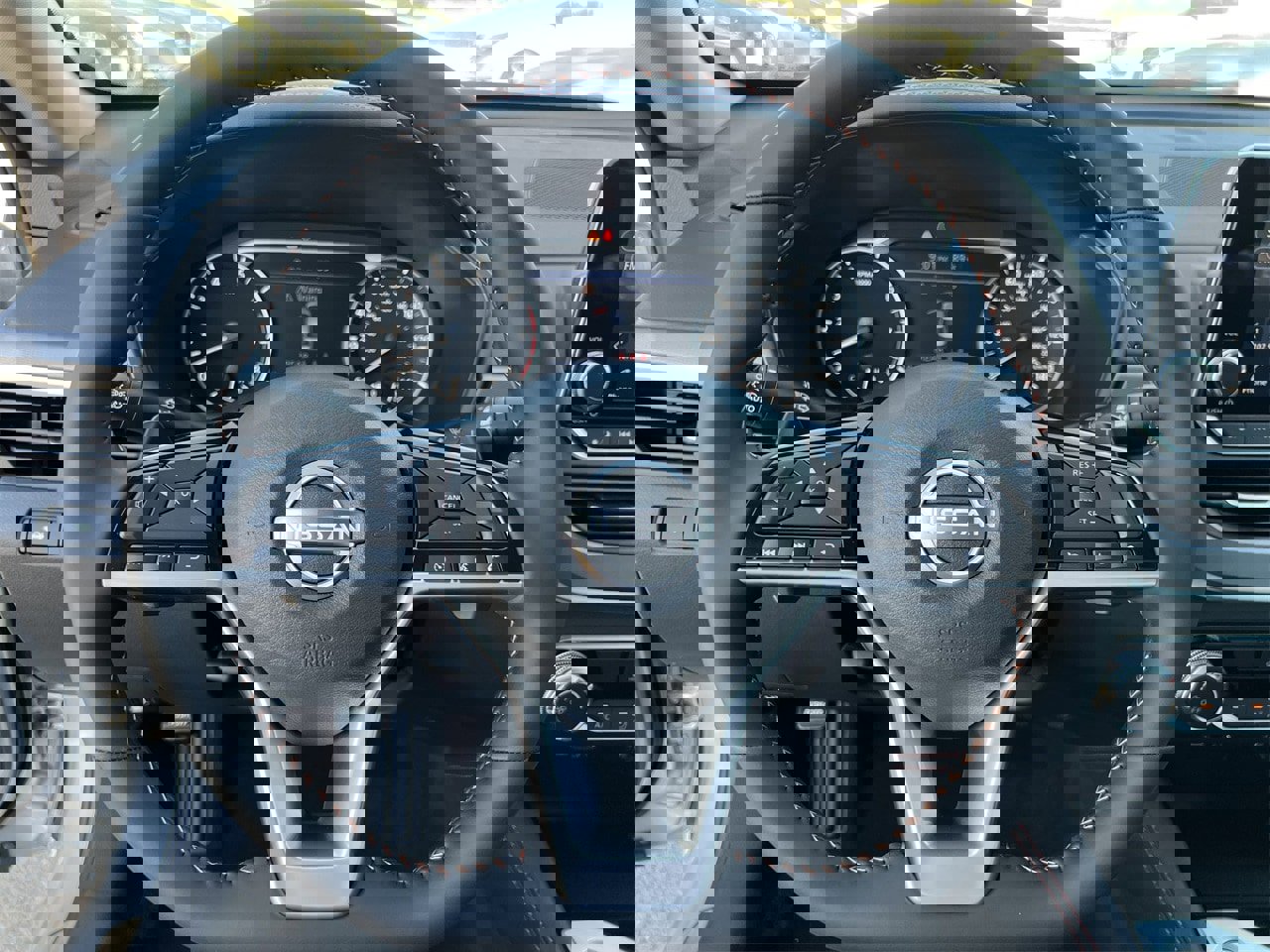 New 2025 Nissan Altima 2.5 SR image 10