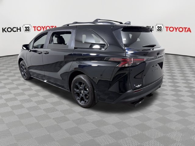 New 2026 Toyota Sienna XLE Woodland Edition AWD/4WD image 6