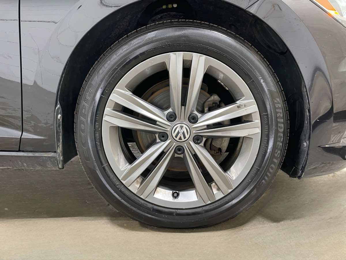 Used 2020 Volkswagen Jetta R-Line FWD image 7
