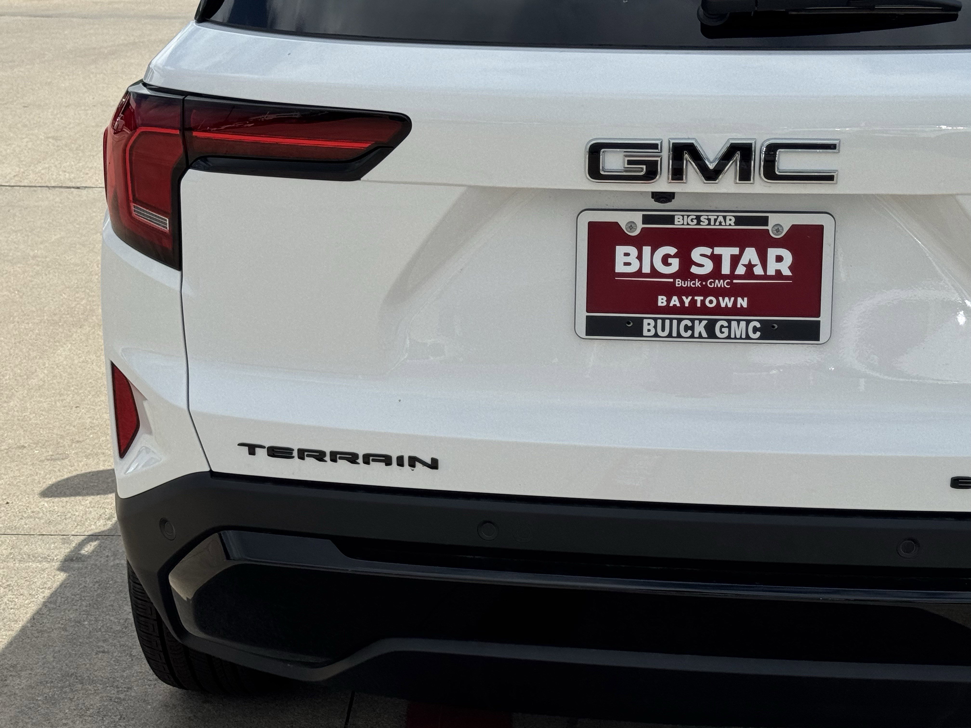 New 2026 GMC Terrain Elevation w/ Elevation Premium Package FWD image 11