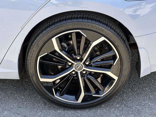 Used 2023 Nissan Altima 2.5 SR w/ SR Premium Package FWD image 12