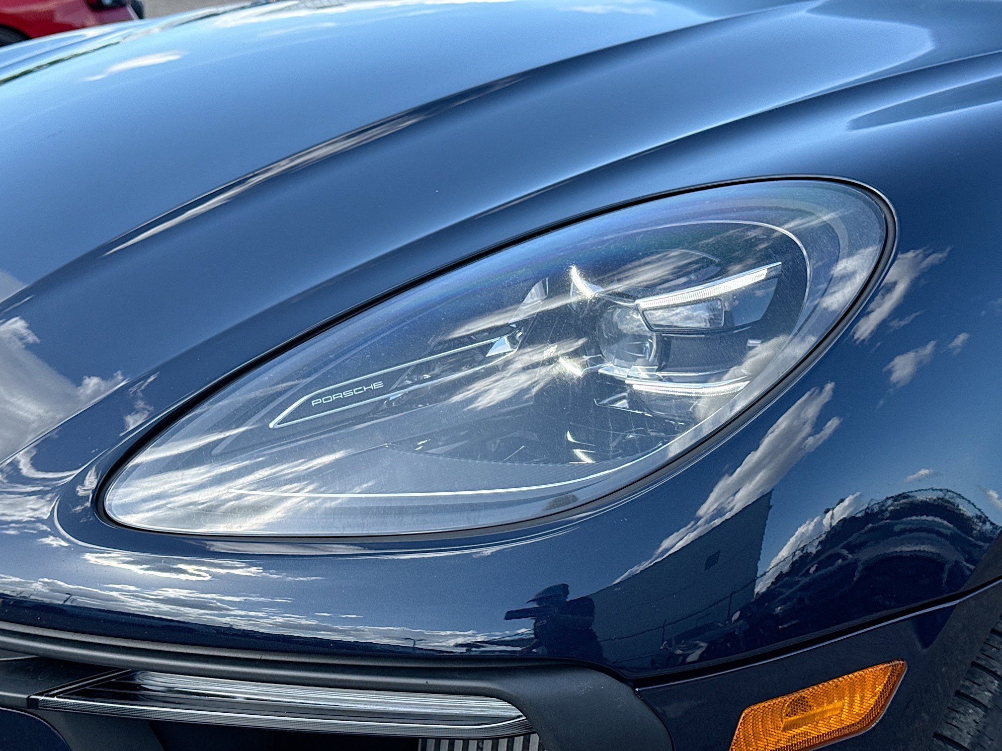 Used 2022 Porsche Macan S image 9