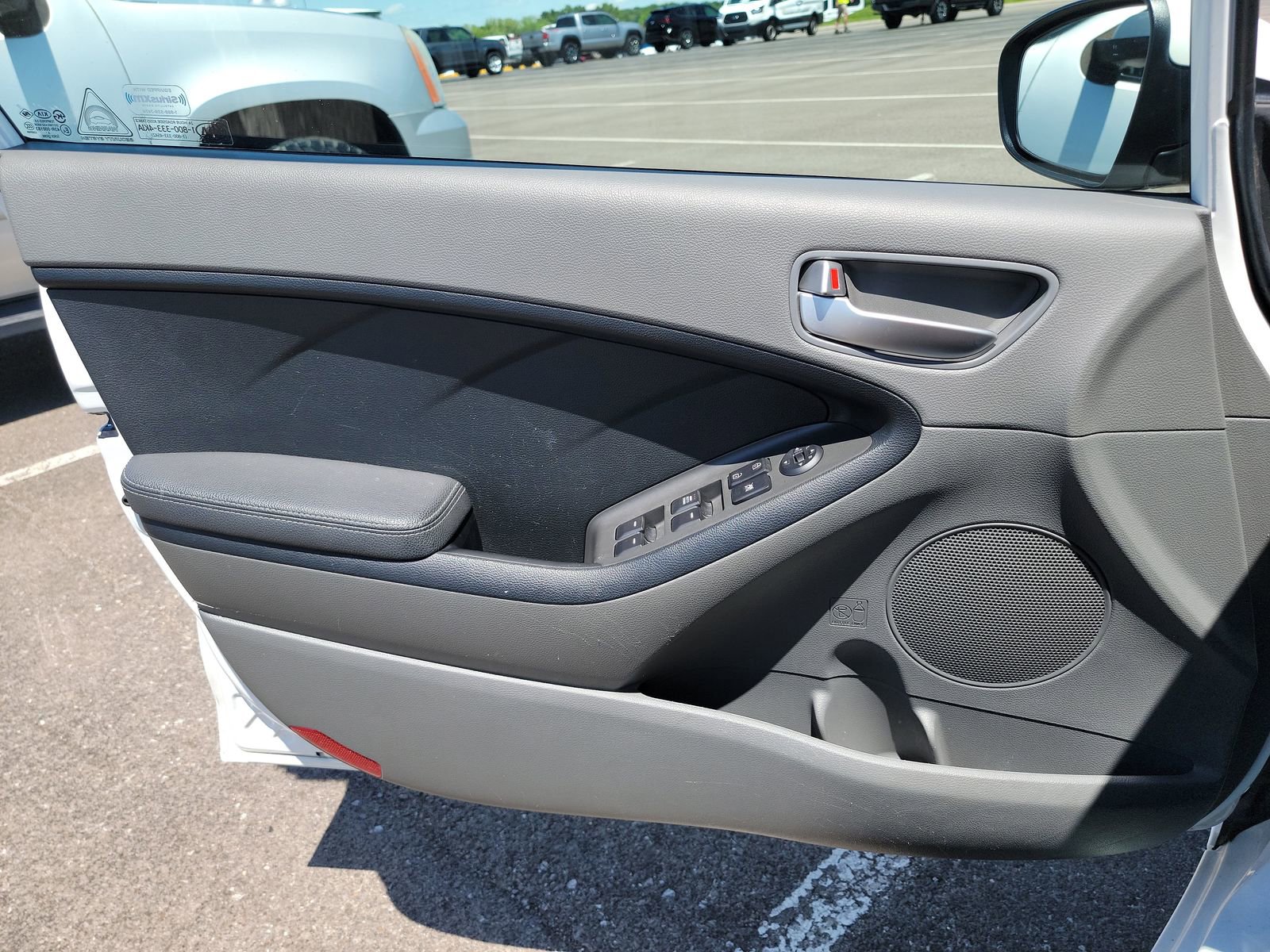 Used 2017 Kia Forte LX image 14