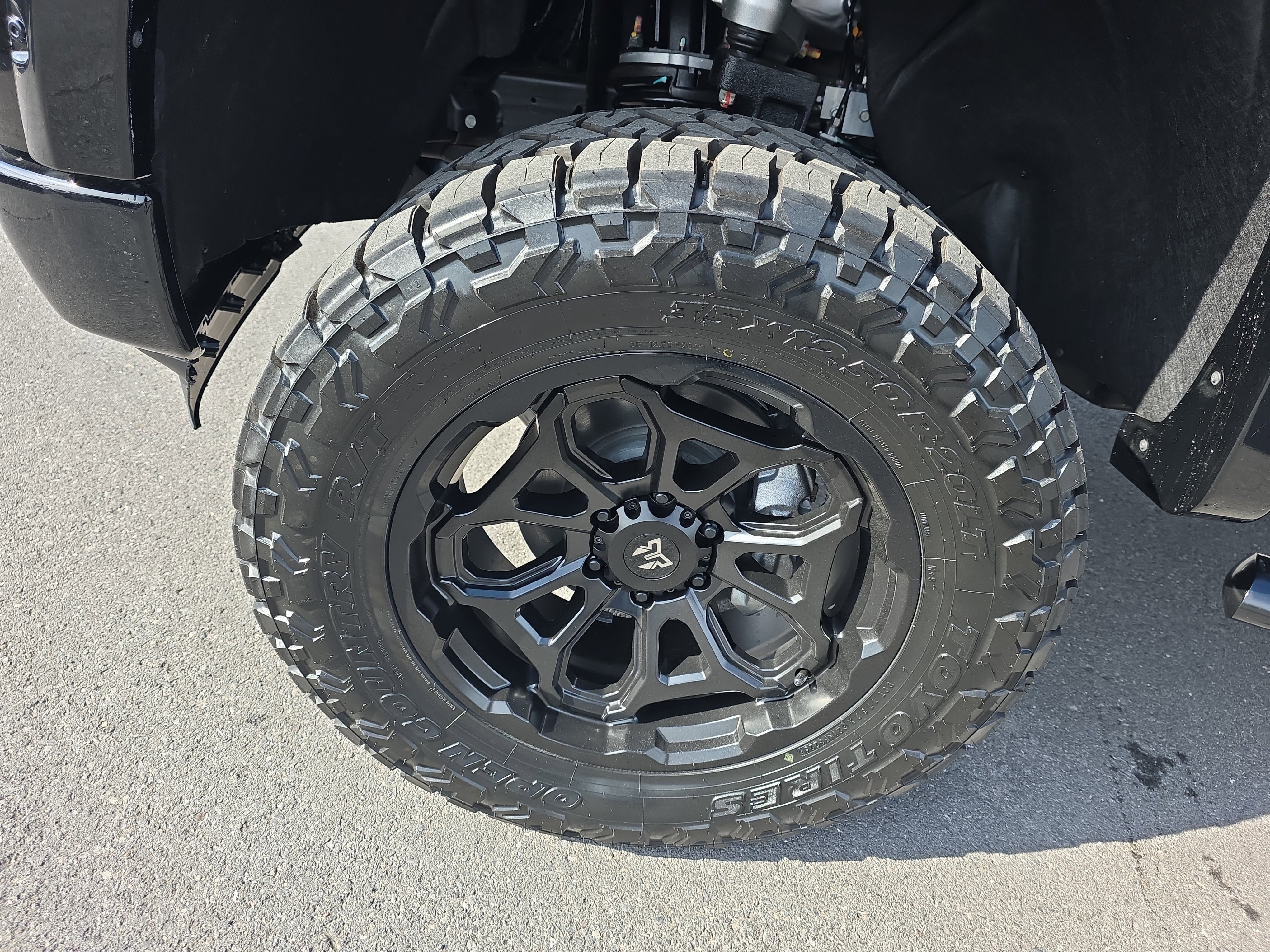 New 2025 Chevrolet Silverado 1500 RST image 10