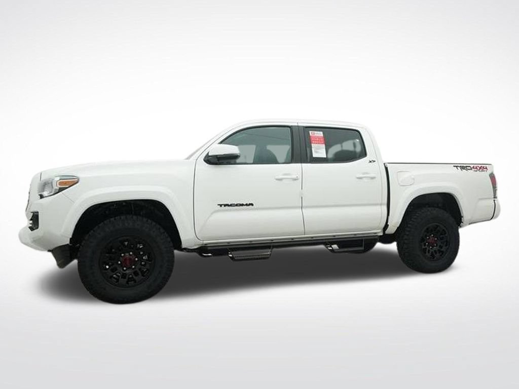 Used 2022 Toyota Tacoma TRD Sport w/ Technology Package AWD/4WD image 22