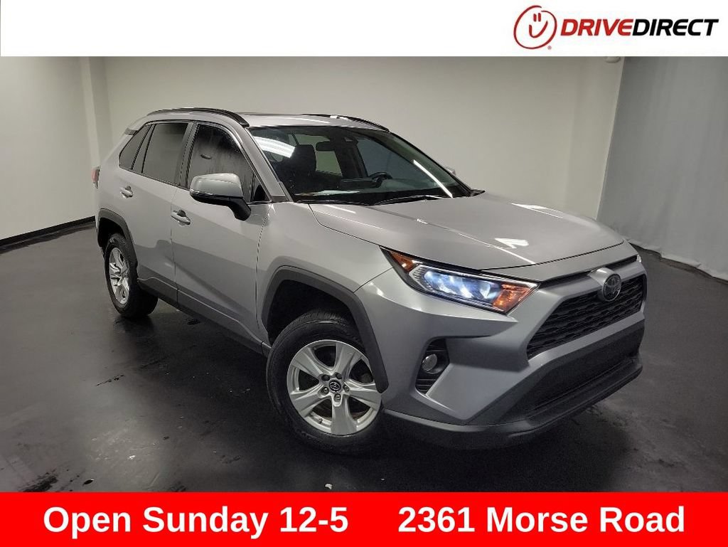 Used 2019 Toyota RAV4 XLE w/ Convenience Package AWD/4WD image 1