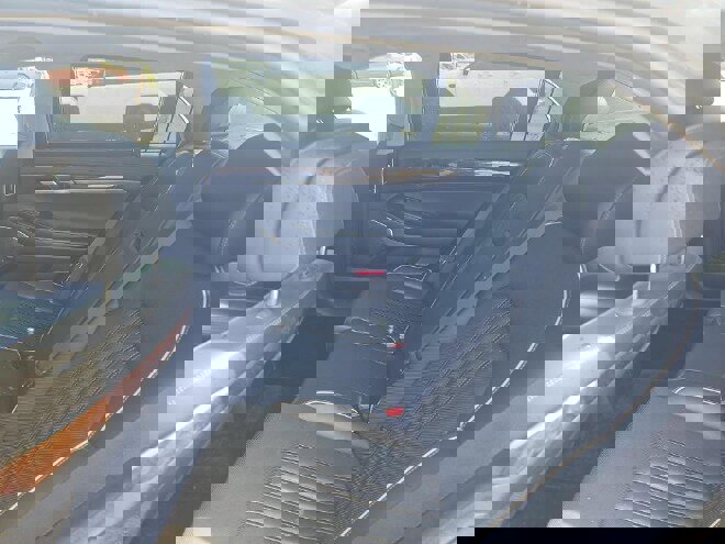 Used 2018 Genesis G90 3.3T Premium image 15