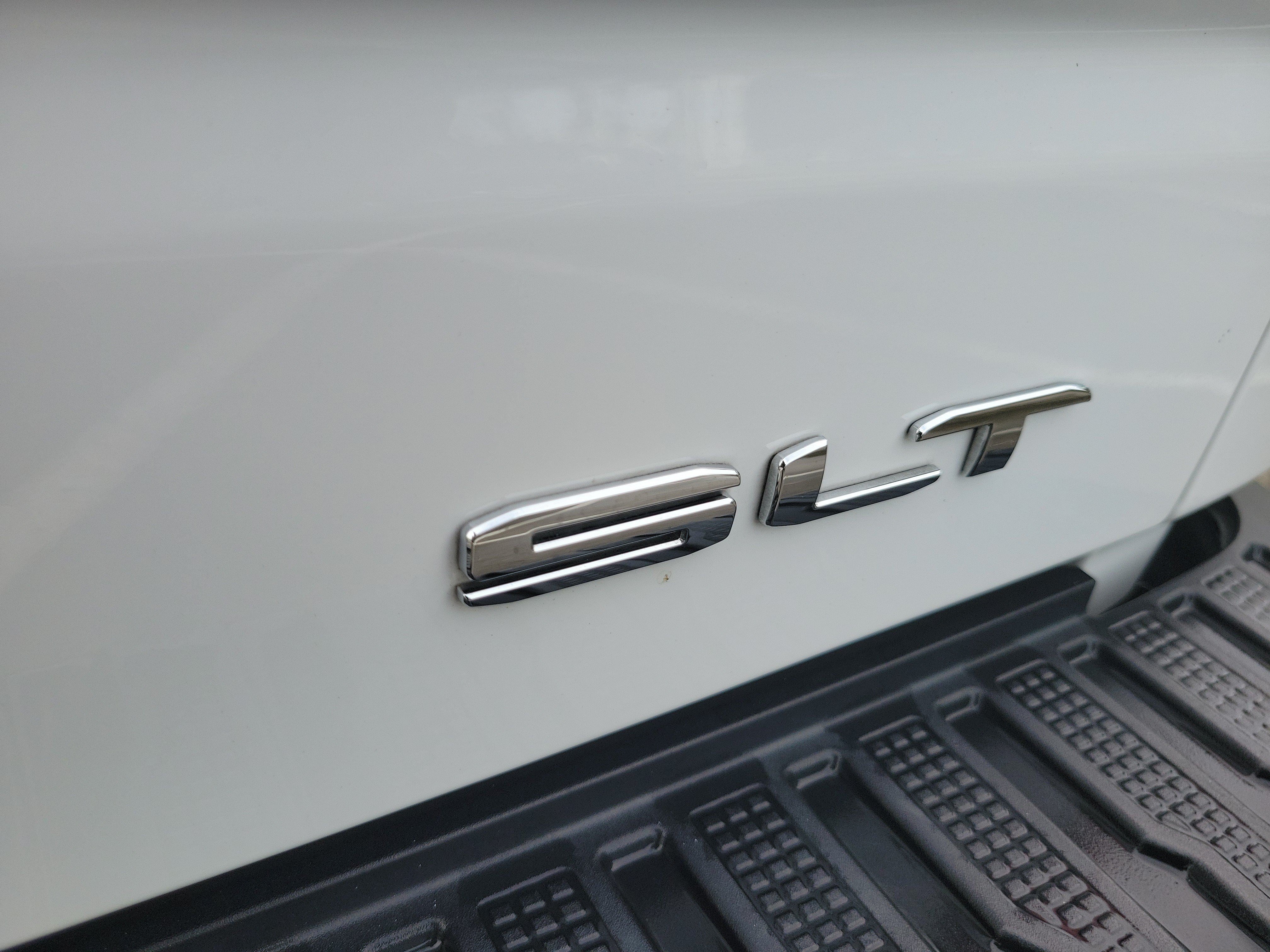Used 2024 GMC Sierra 1500 SLT AWD/4WD image 10