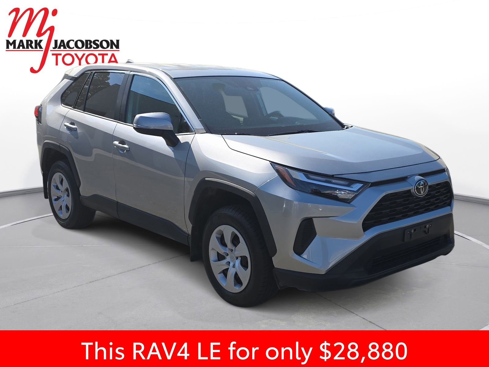 Used 2024 Toyota RAV4 LE image 5