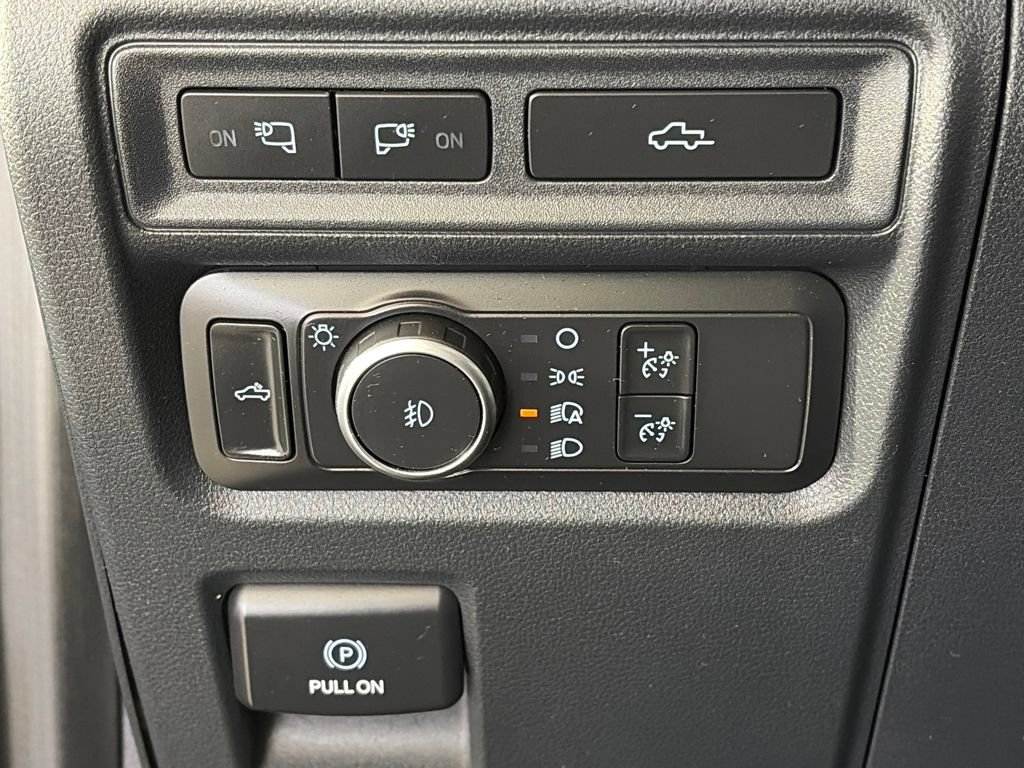 Certified 2021 Ford F150 XLT w/ Equipment Group 302A High image 25