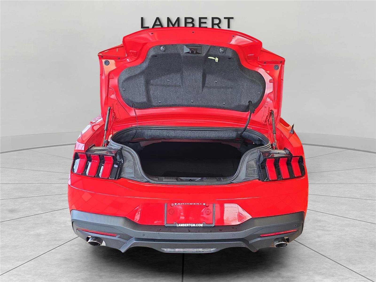 Used 2025 Ford Mustang Premium RWD image 17