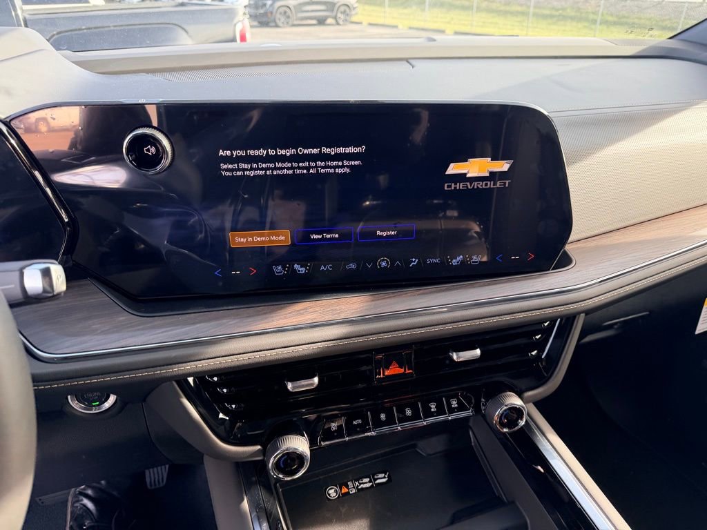 New 2026 Chevrolet Suburban Premier image 19