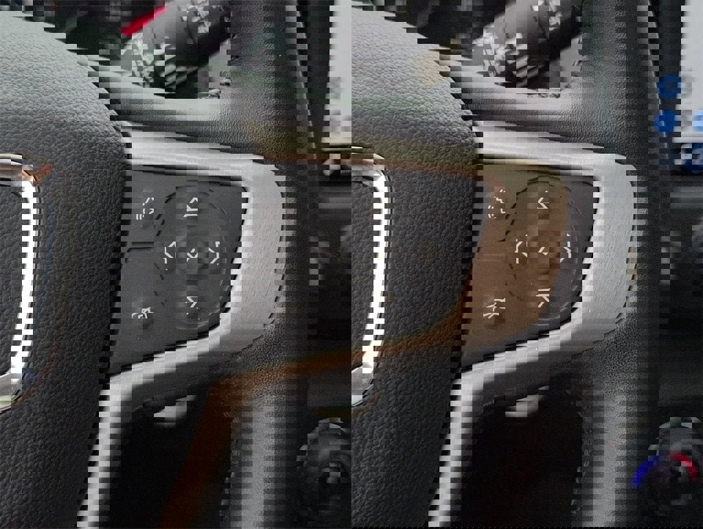 Used 2018 GMC Terrain Denali w/ Advanced Safety Package image 26