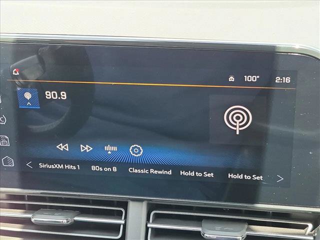 New 2026 Chevrolet Trax ACTIV w/ Sunroof Package FWD image 14