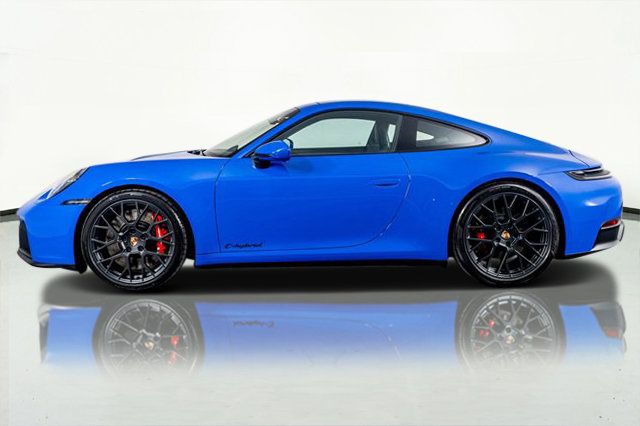 Used 2025 Porsche 911 Carrera GTS image 17