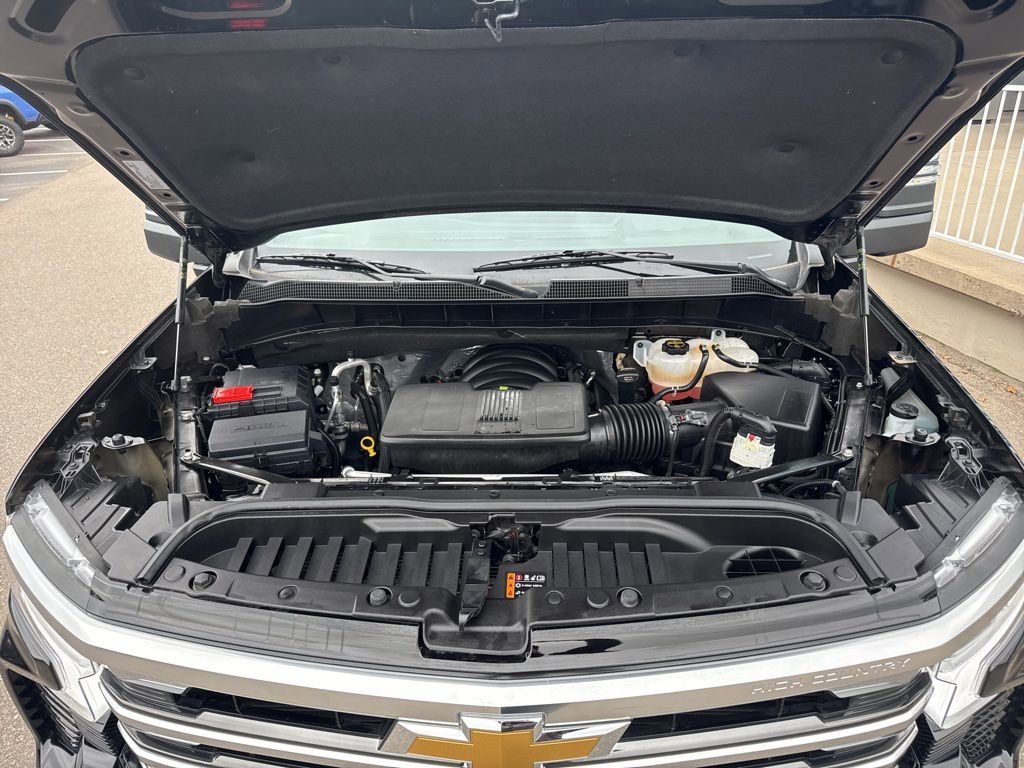 Certified 2024 Chevrolet Silverado 1500 High Country w/ High Country Premium Package image 16