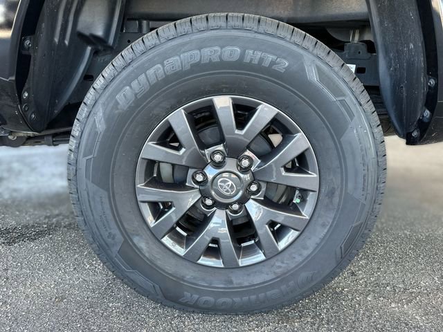 Used 2023 Toyota Tacoma SR5 w/ Technology Package AWD/4WD image 10