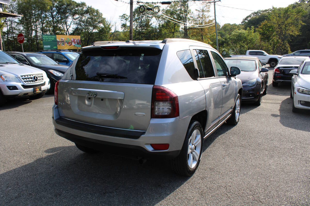 Used 2016 Jeep Compass Latitude image 8