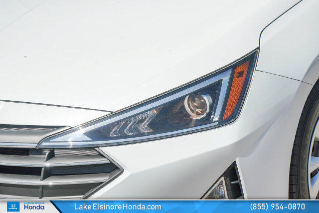 Used 2020 Hyundai Elantra SE w/ Cargo Package (C1) FWD image 5