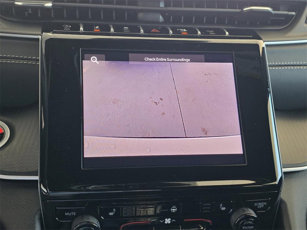 New 2025 Jeep Grand Cherokee L Altitude image 16