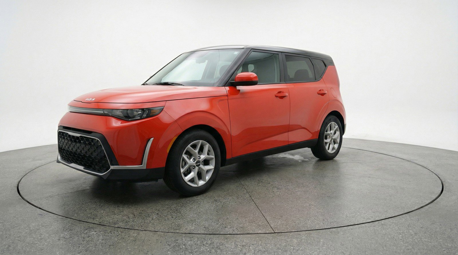 Used 2025 Kia Soul LX w/ LX Technology Package image 3