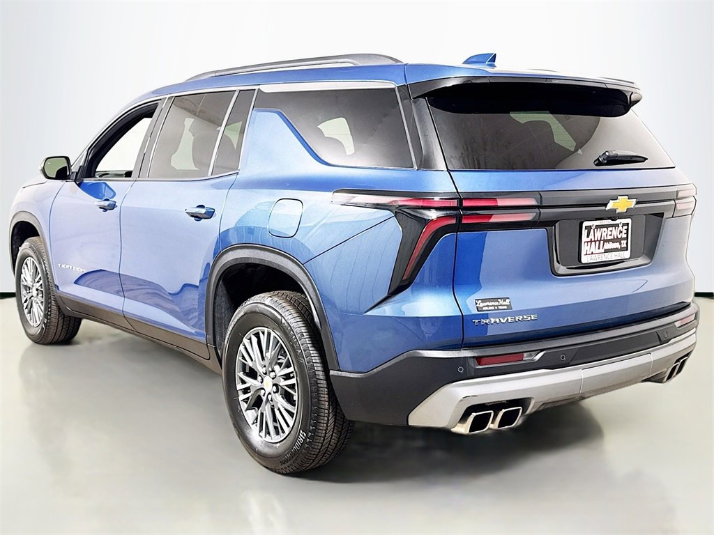 Used 2025 Chevrolet Traverse LT image 6
