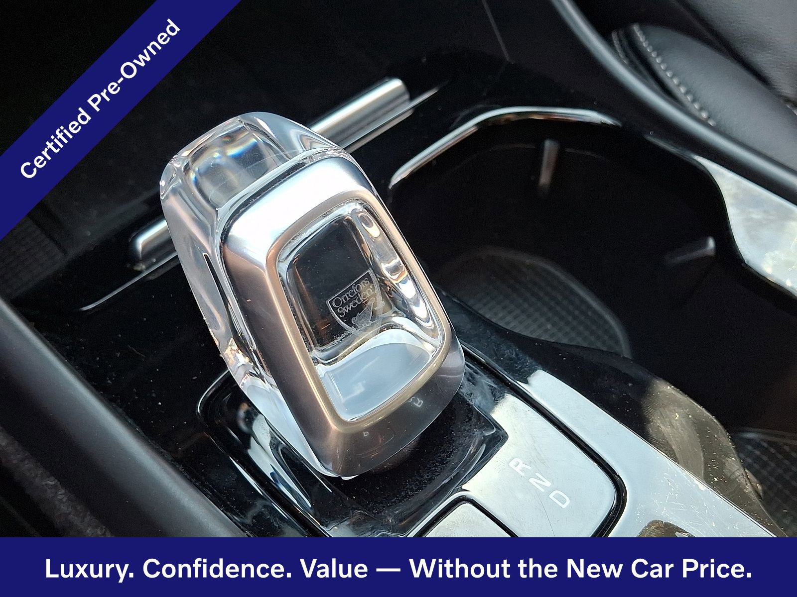 Used 2023 Volvo XC40 B5 Plus w/ Driver Assist Package AWD/4WD image 16