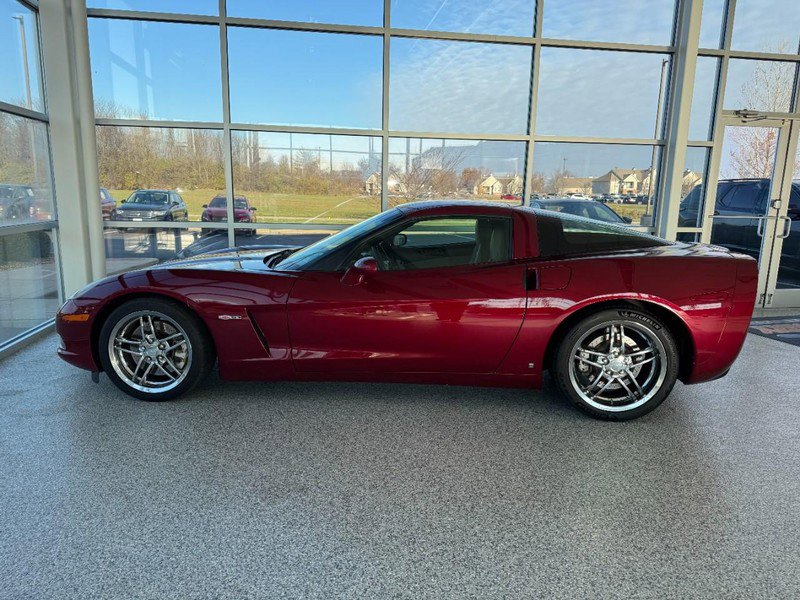 Used 2007 Chevrolet Corvette Coupe w/ Preferred Equipment Group image 2