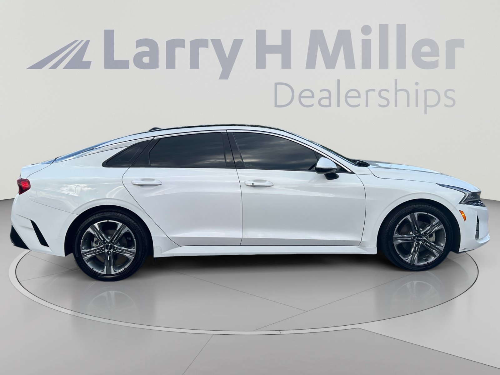 Used 2023 Kia K5 EX FWD image 6