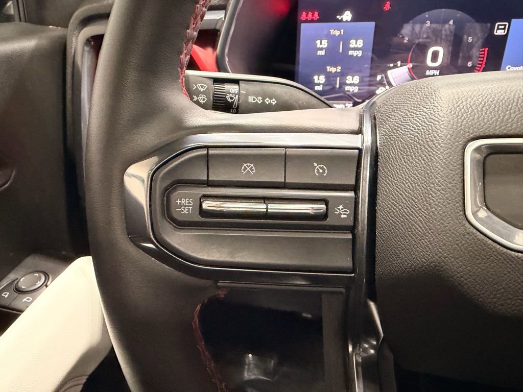 Used 2024 GMC Canyon AT4X image 31