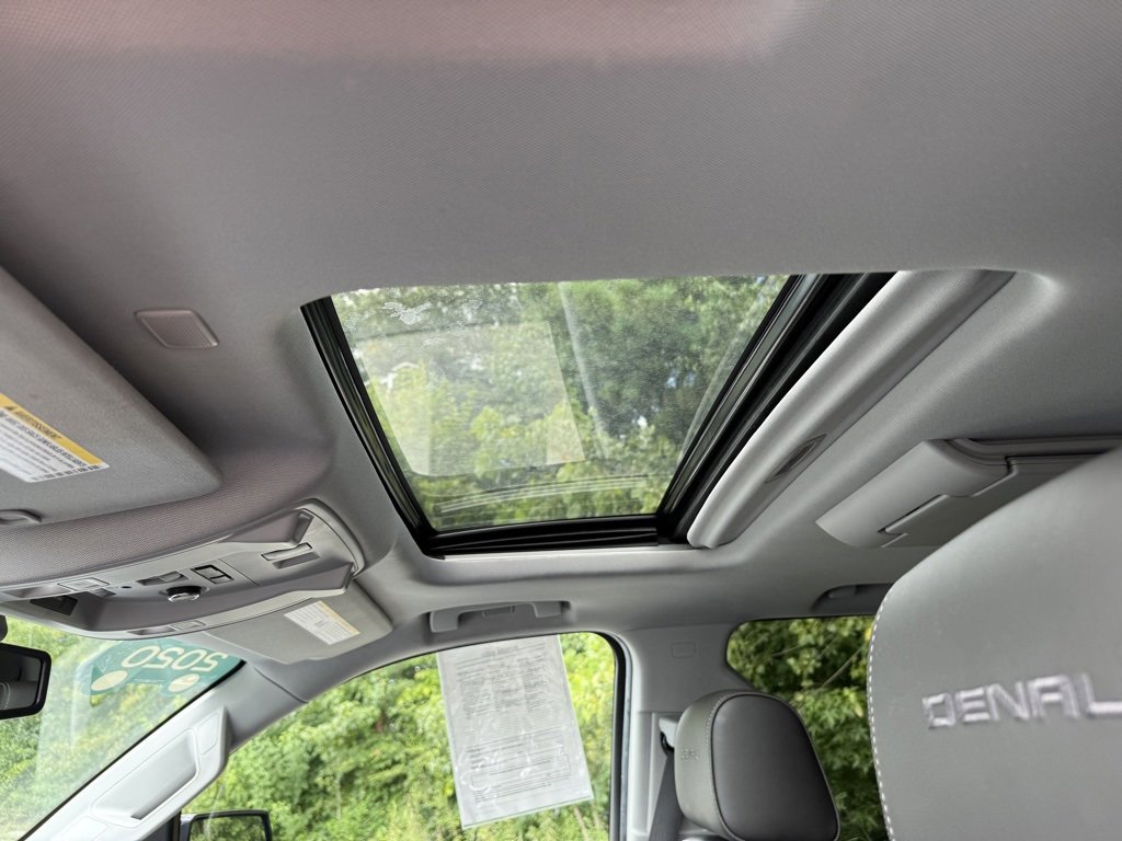 Certified 2020 GMC Yukon Denali w/ Denali Ultimate Package image 52